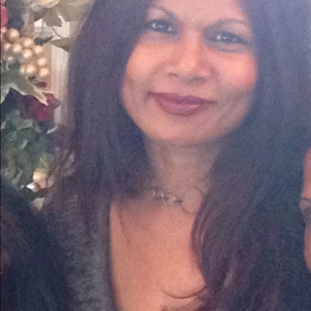 Meet your Posher, Pam